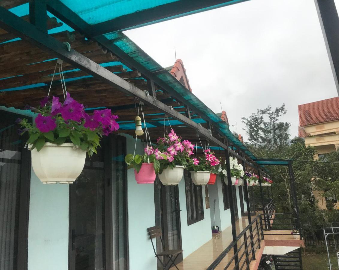 Sunshine Homestay Фонг Нха Екстериор снимка
