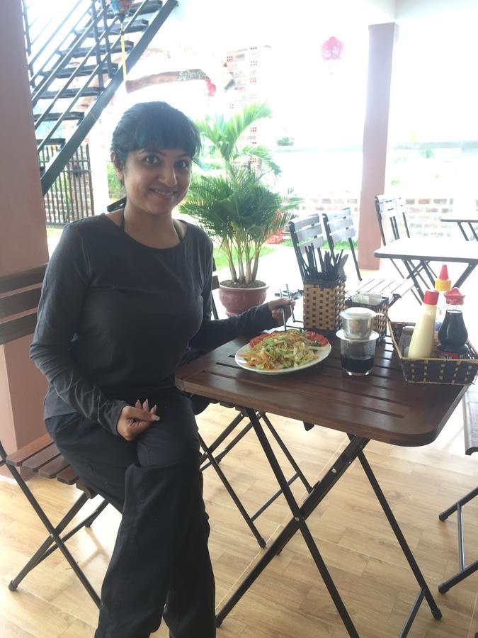 Sunshine Homestay Фонг Нха Екстериор снимка