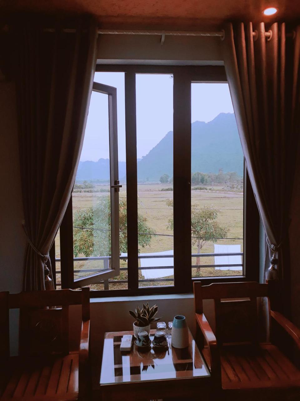 Sunshine Homestay Фонг Нха Екстериор снимка