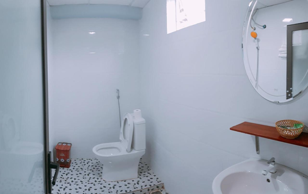 Sunshine Homestay Фонг Нха Екстериор снимка